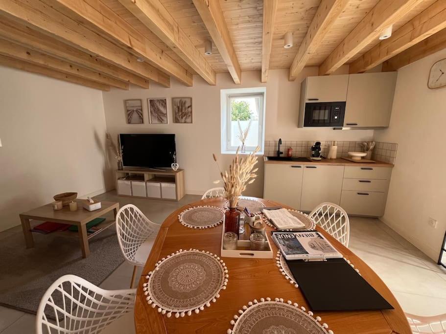 Maison 6 Couchages Entierement Renovee Villa Feurs Eksteriør bilde